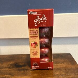 Glade SCENTED OIL Candle Refills Apple Cinnamon 1 Pack of 4 NEW OLD STOCK